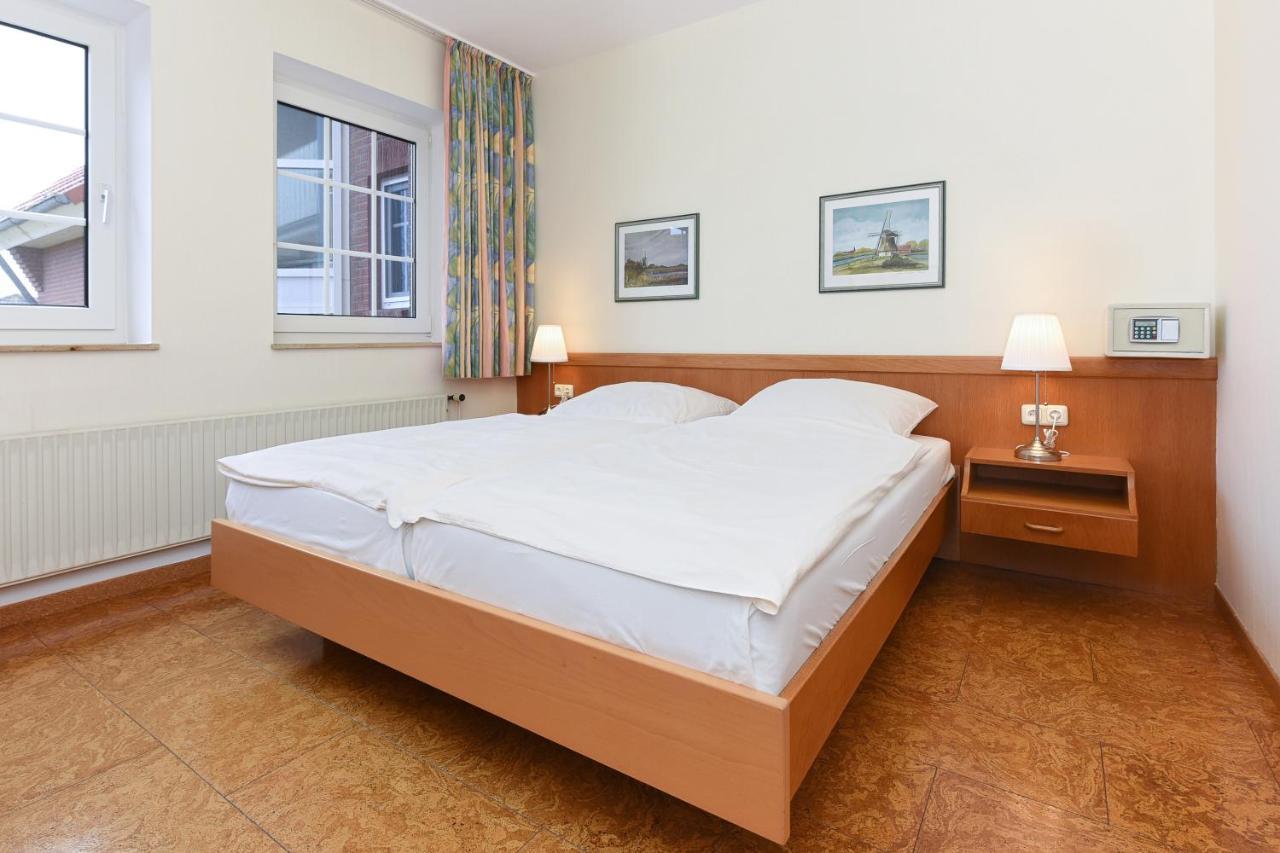בנסרסיל Hotel-Pension Stoertebeker מראה חיצוני תמונה