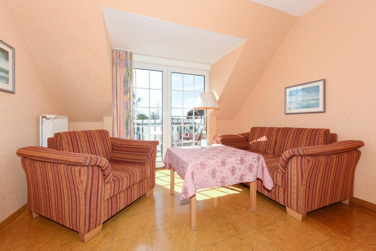 בנסרסיל Hotel-Pension Stoertebeker מראה חיצוני תמונה
